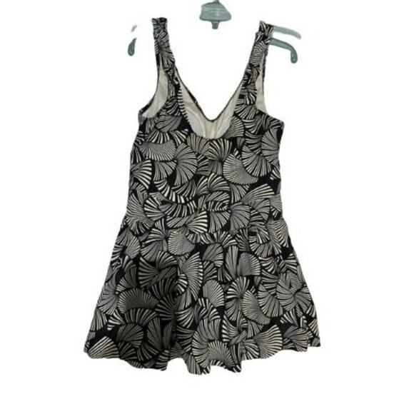 Azul Women's One Piece Bathing Suit Dress Style Black & White Seashells Size 18 - Picture 6 of 8